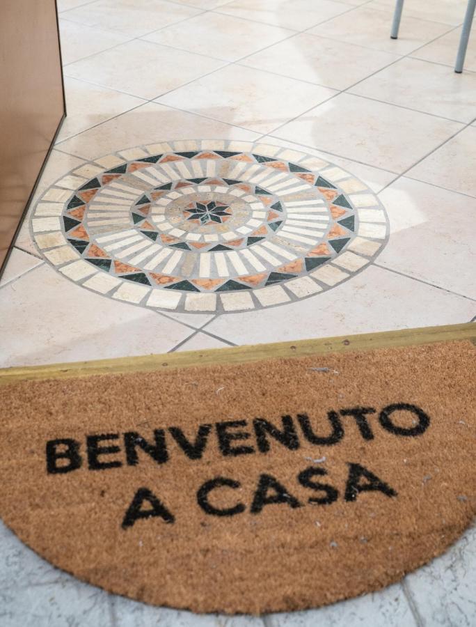La Maison De Miki Lecco Bagian luar foto