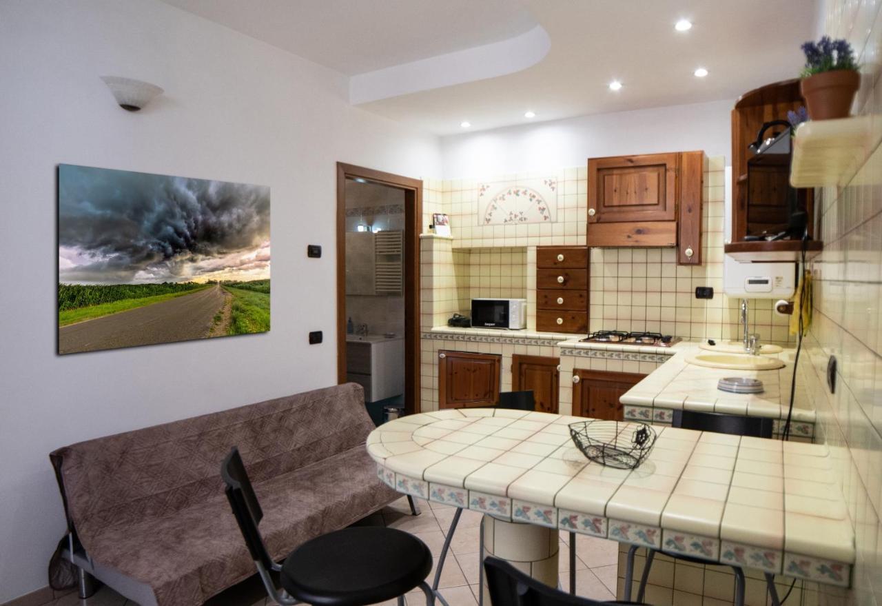 La Maison De Miki Lecco Bagian luar foto