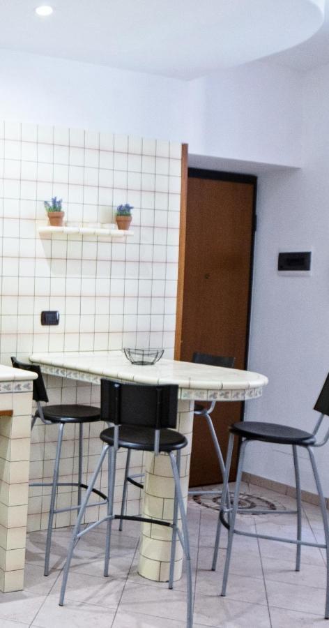 La Maison De Miki Lecco Bagian luar foto